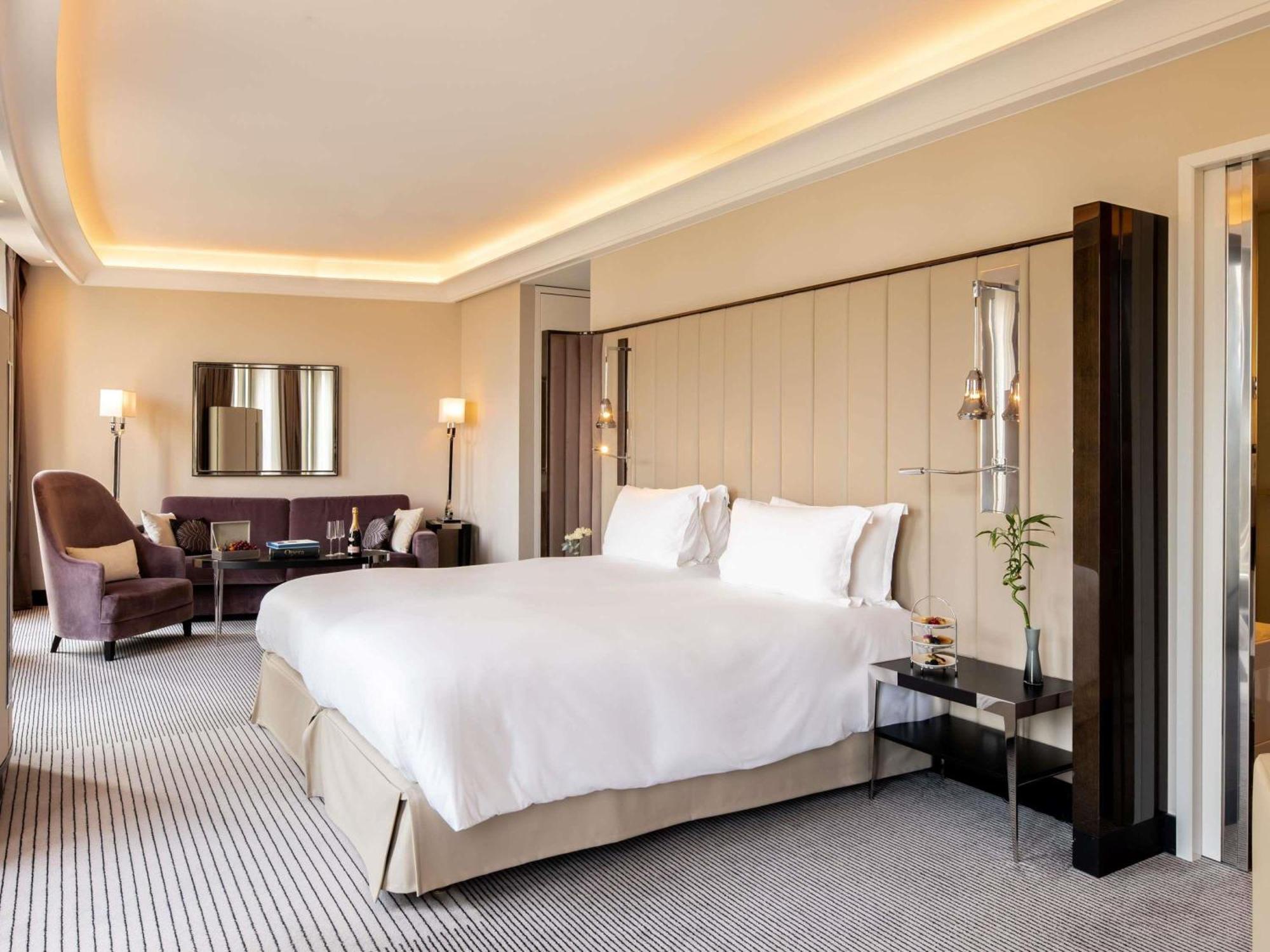 Junior Suite Two Single Beds